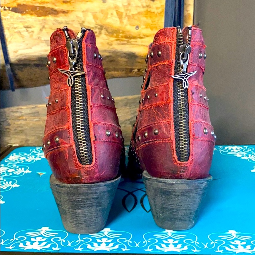 Lane Booties - Picture 3 of 4
